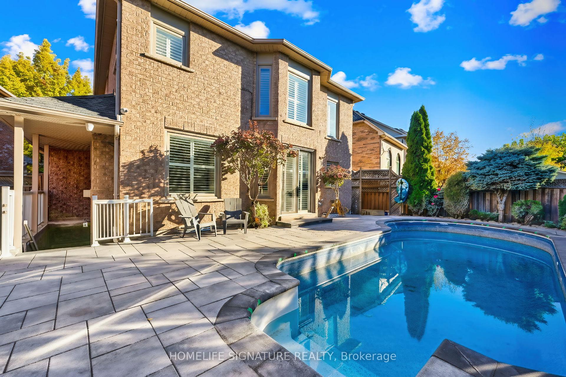 Photo 25 of 83 Marbella Road W, Vaughan, Sonoma Heights — HOMEH