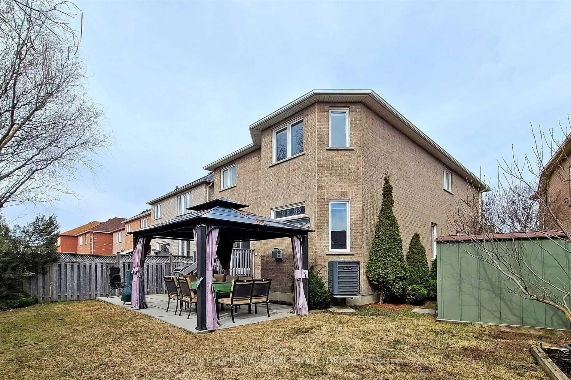 Photo 5 of 29 Emmitt Road, Vaughan, Maple — HOMEH