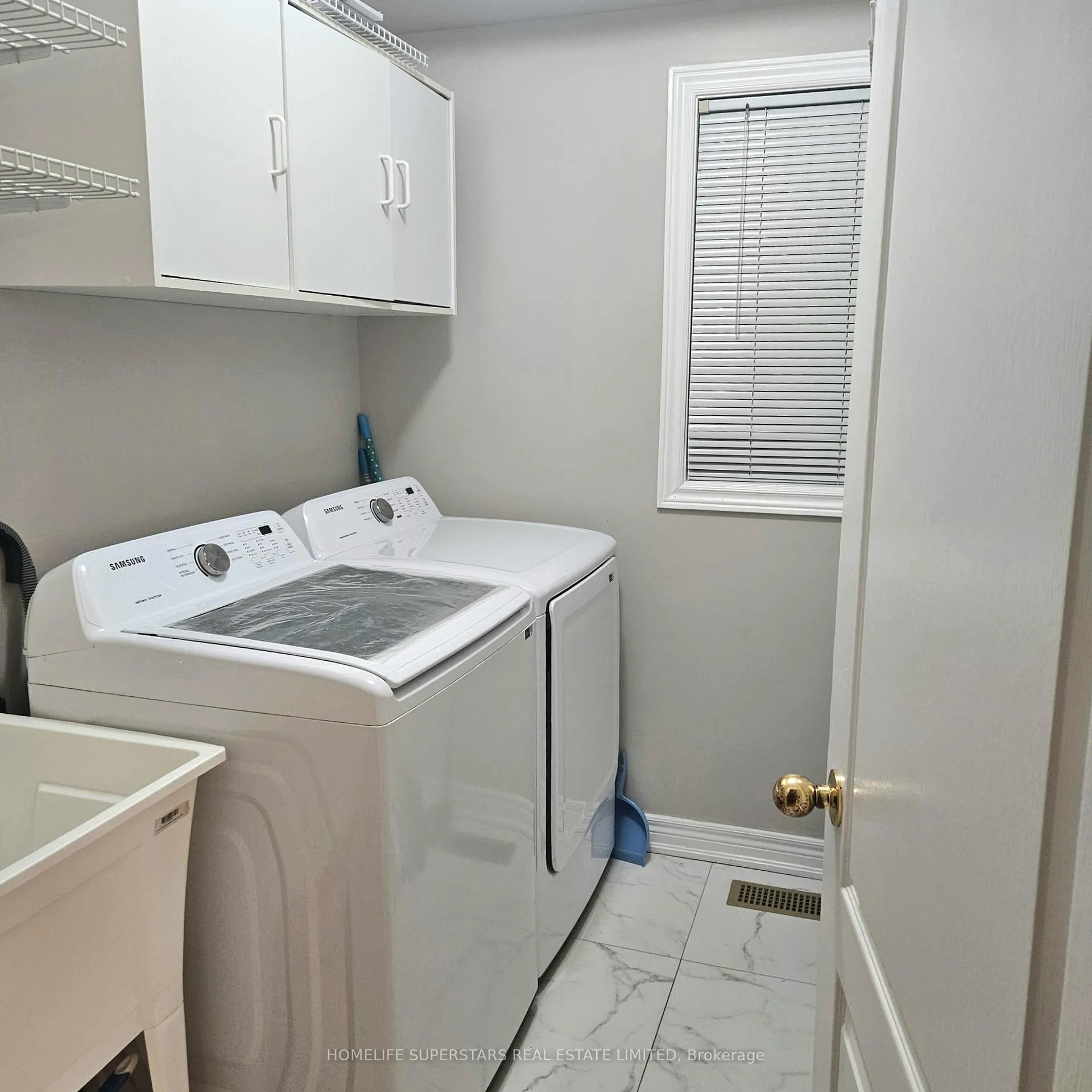 Photo 12 of 29 Emmitt Road, Vaughan, Maple — HOMEH