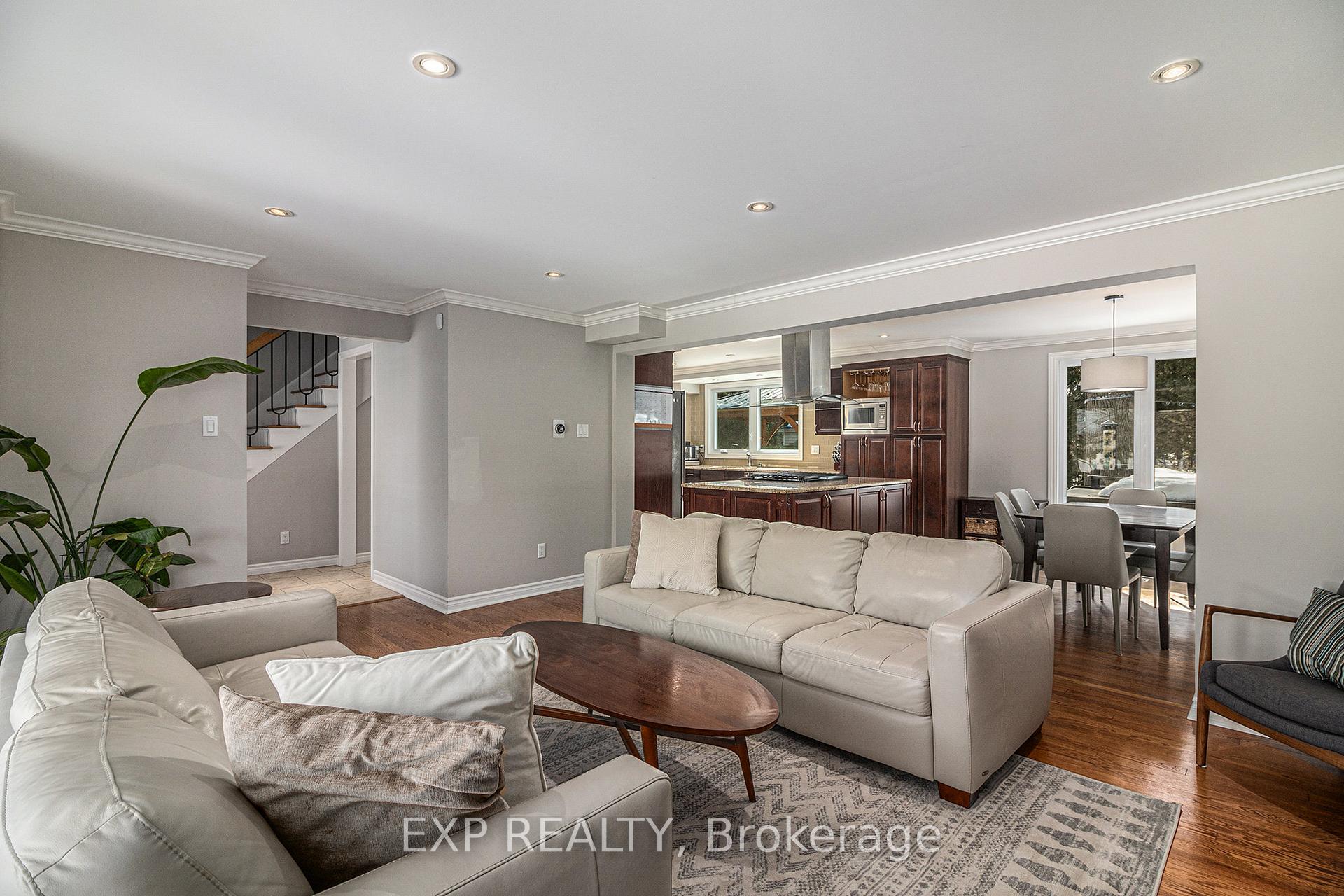 Photo 6 of 620 La Verendrye Drive, Ottawa, Beacon Hill North — HOMEH