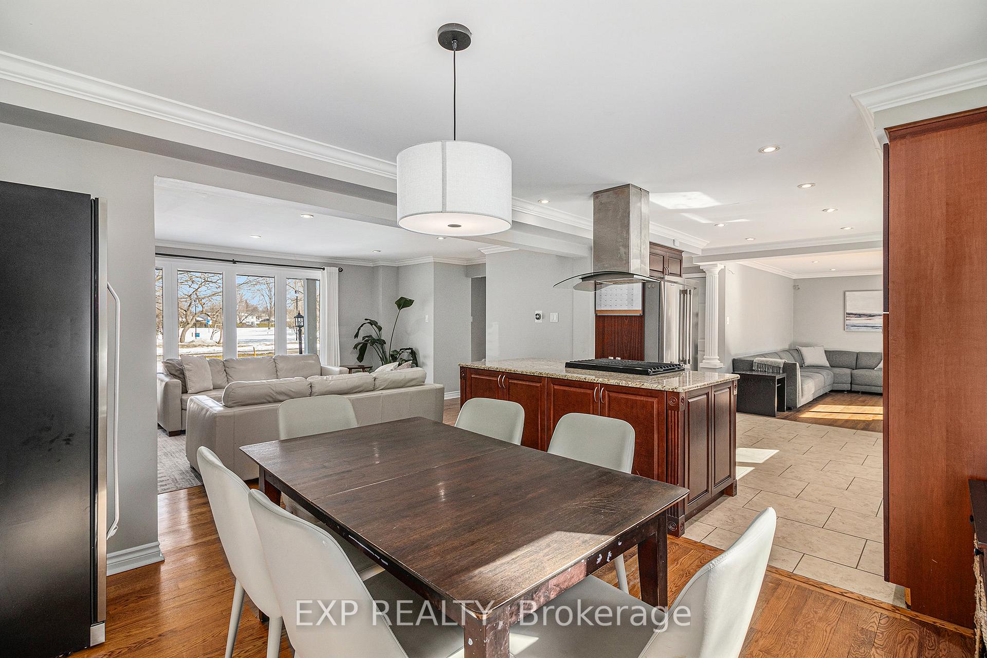 Photo 9 of 620 La Verendrye Drive, Ottawa, Beacon Hill North — HOMEH