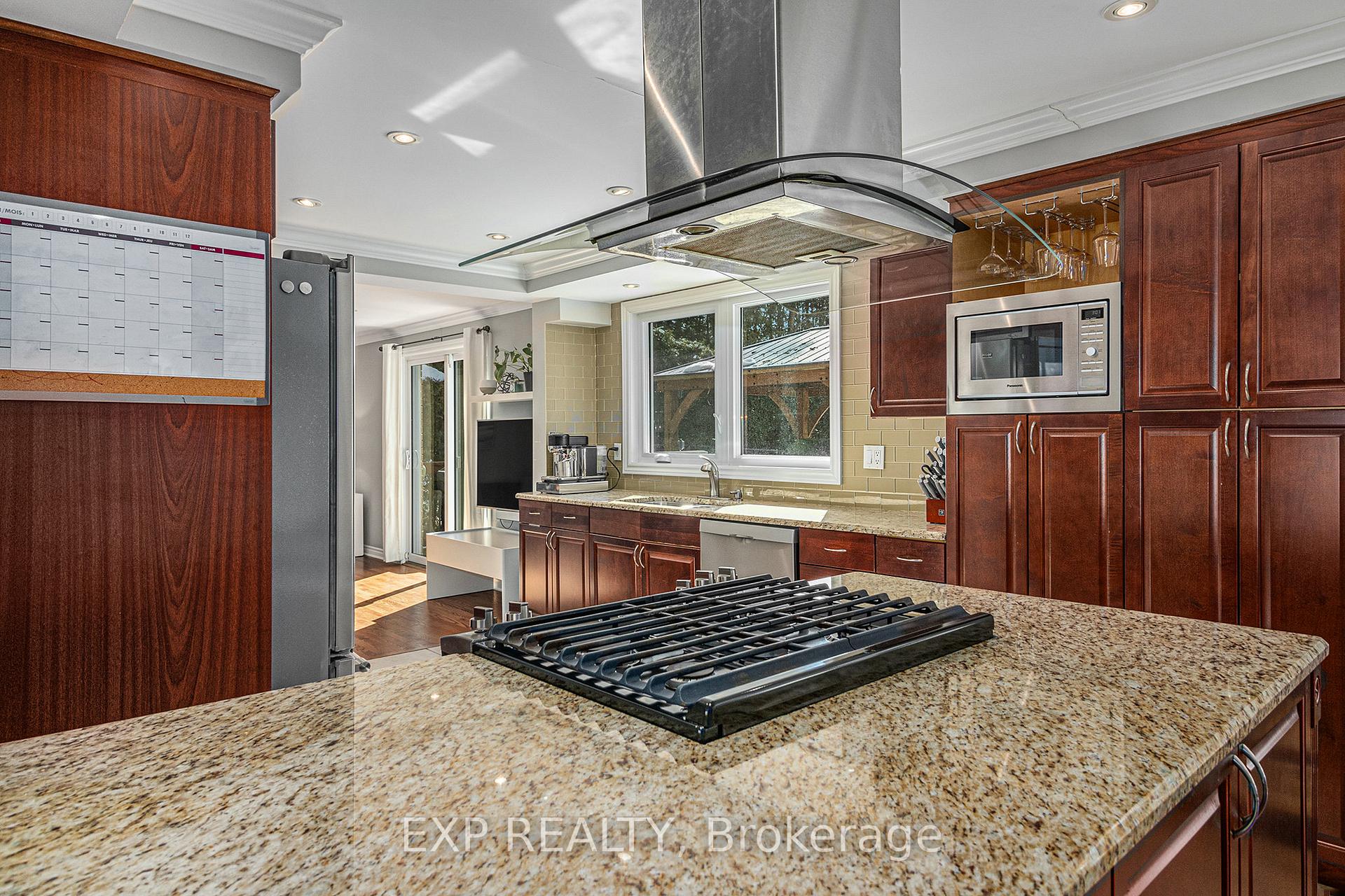 Photo 13 of 620 La Verendrye Drive, Ottawa, Beacon Hill North — HOMEH