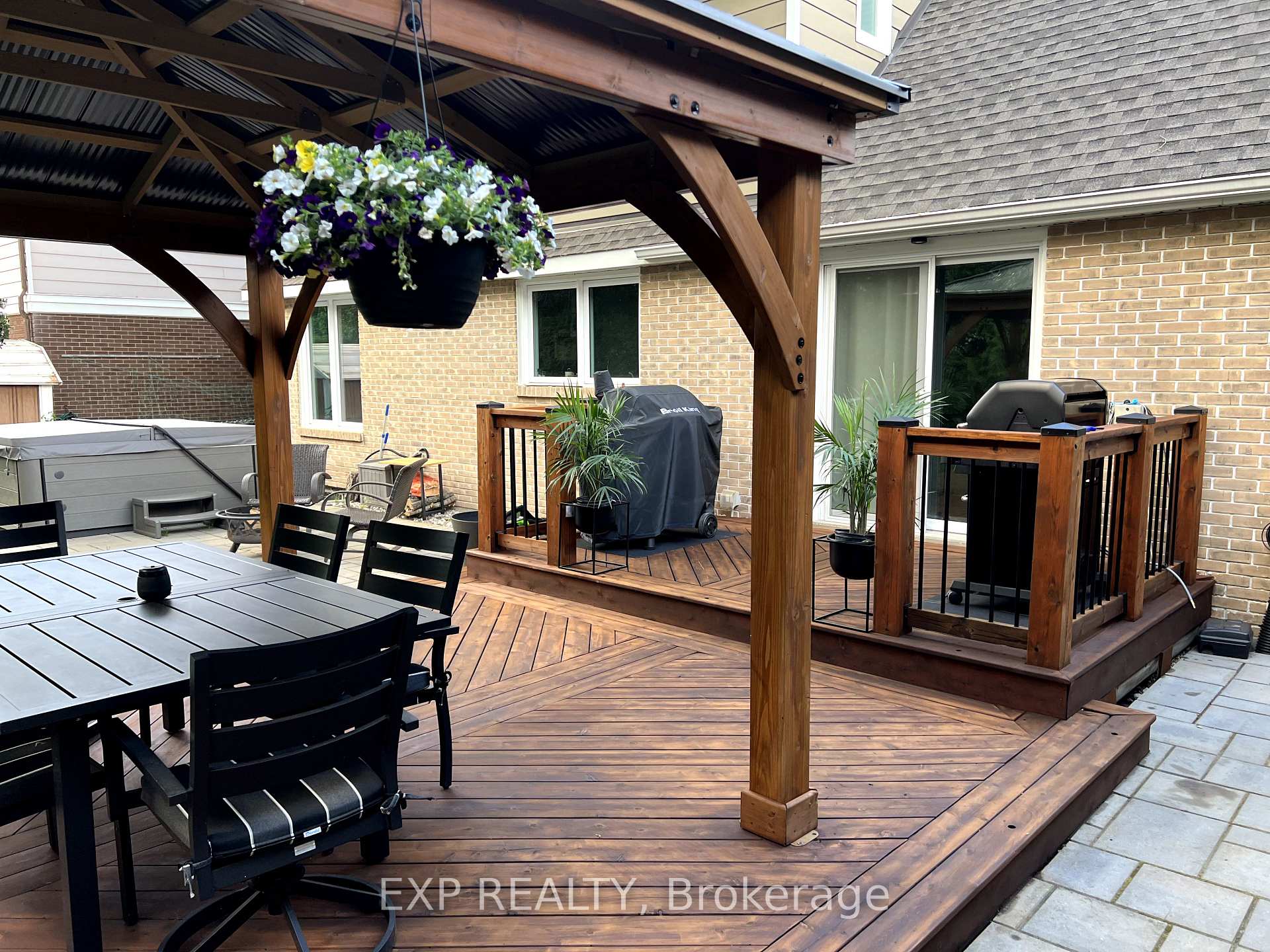 Photo 37 of 620 La Verendrye Drive, Ottawa, Beacon Hill North — HOMEH
