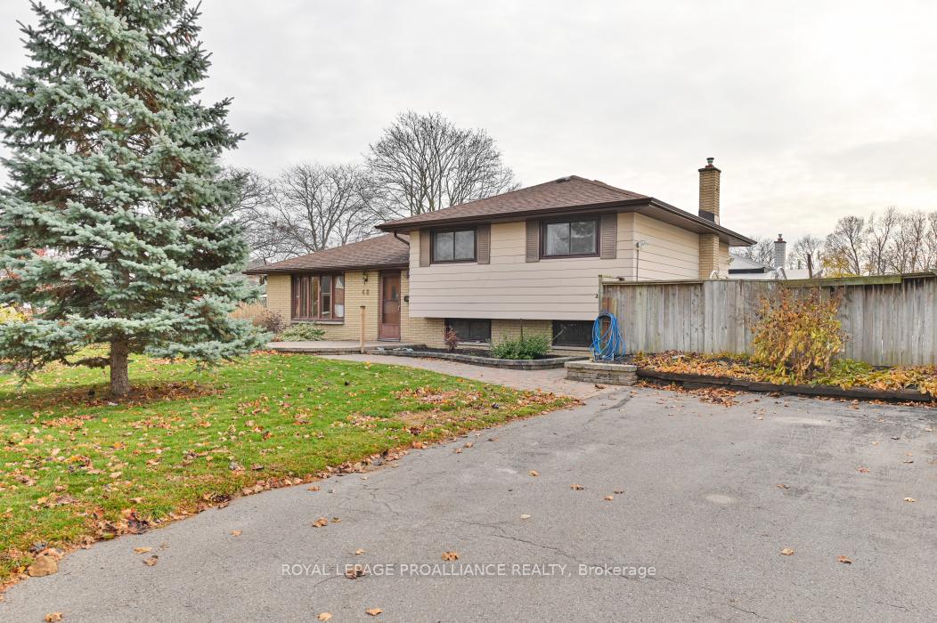Photo 4 of 48 Janlyn Crescent, Belleville, Belleville Ward — HOMEH