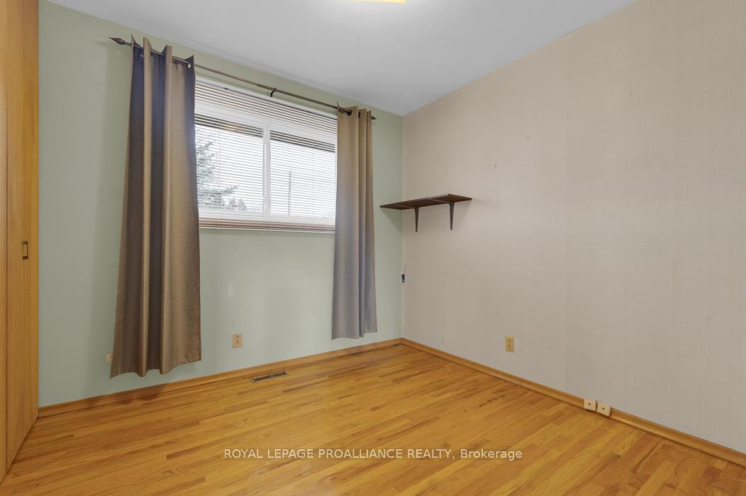 Photo 19 of 48 Janlyn Crescent, Belleville, Belleville Ward — HOMEH