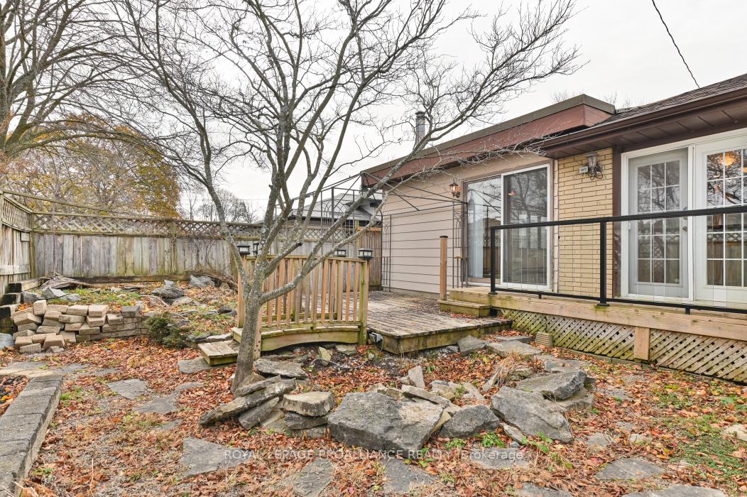 Photo 34 of 48 Janlyn Crescent, Belleville, Belleville Ward — HOMEH
