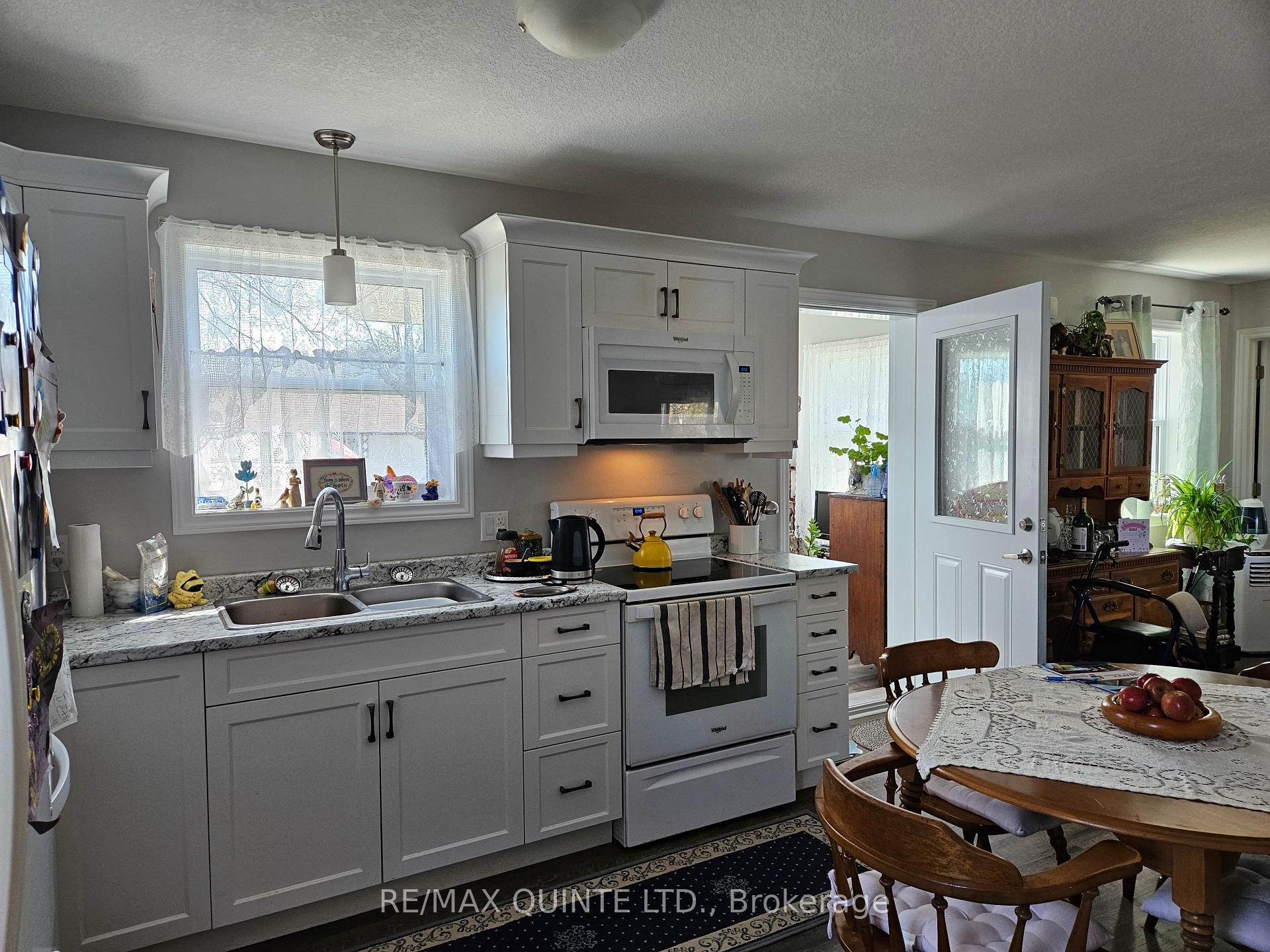 Photo 8 of 35 Hungerford Street, Tweed, Elzevir (Twp) — HOMEH