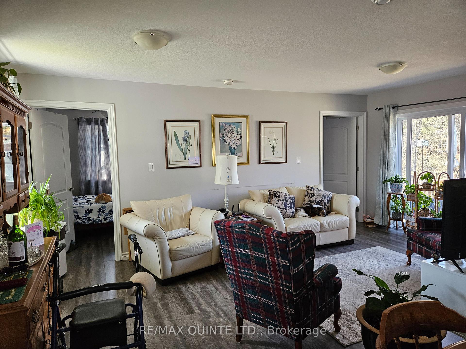 Photo 11 of 35 Hungerford Street, Tweed, Elzevir (Twp) — HOMEH