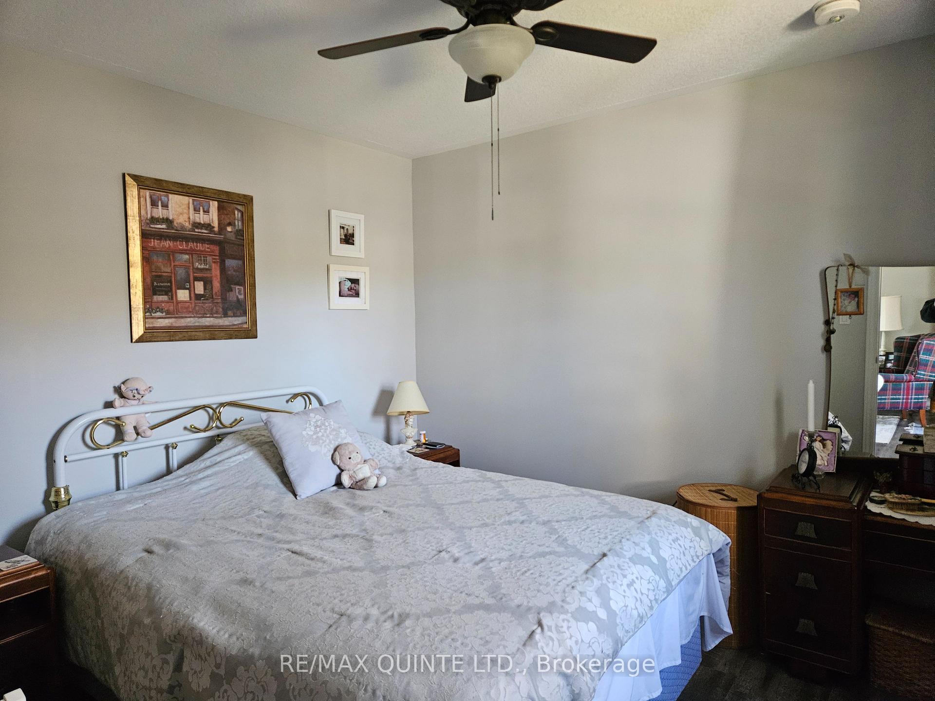 Photo 13 of 35 Hungerford Street, Tweed, Elzevir (Twp) — HOMEH