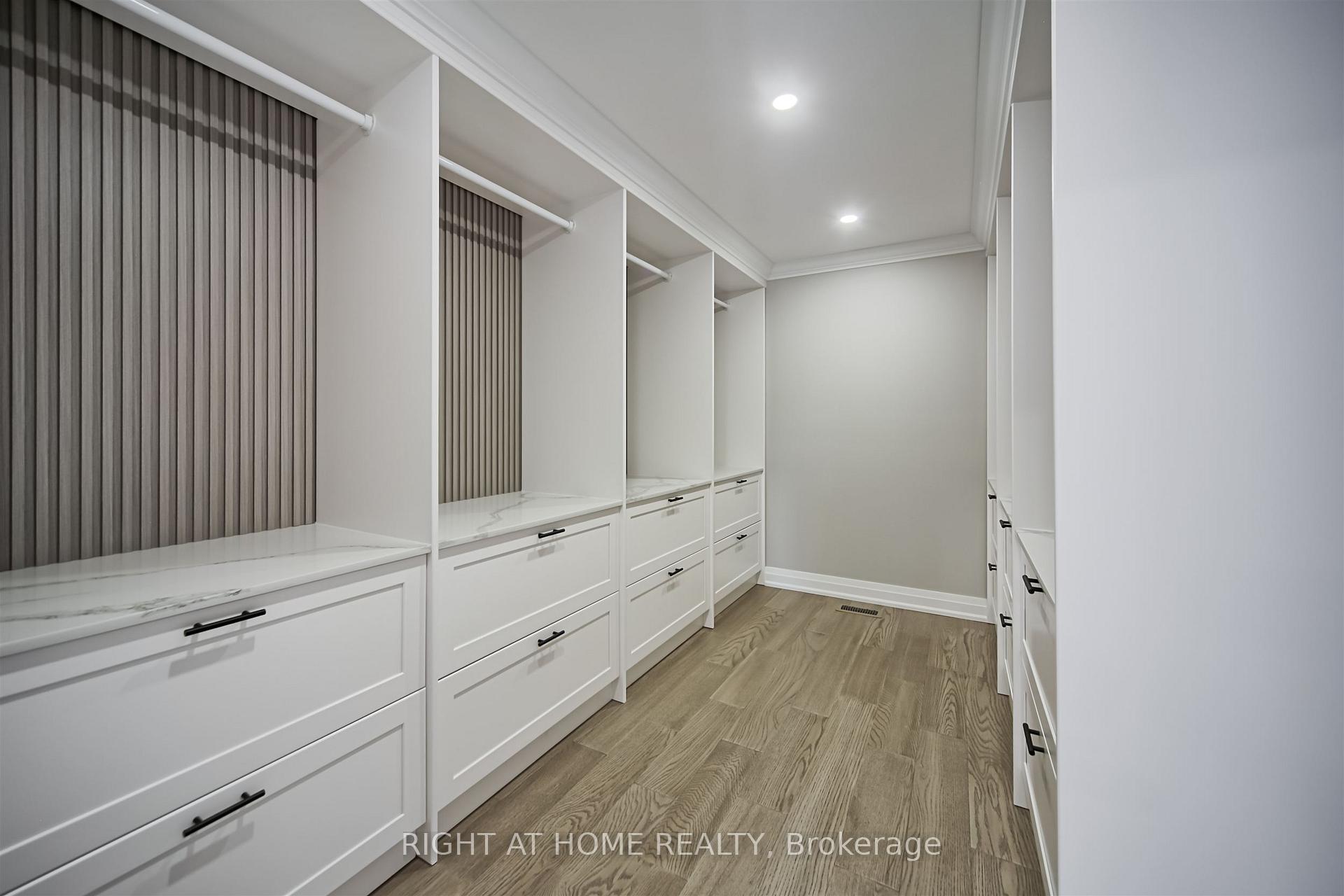 Photo 16 of 33 Beech Street N, Uxbridge — HOMEH