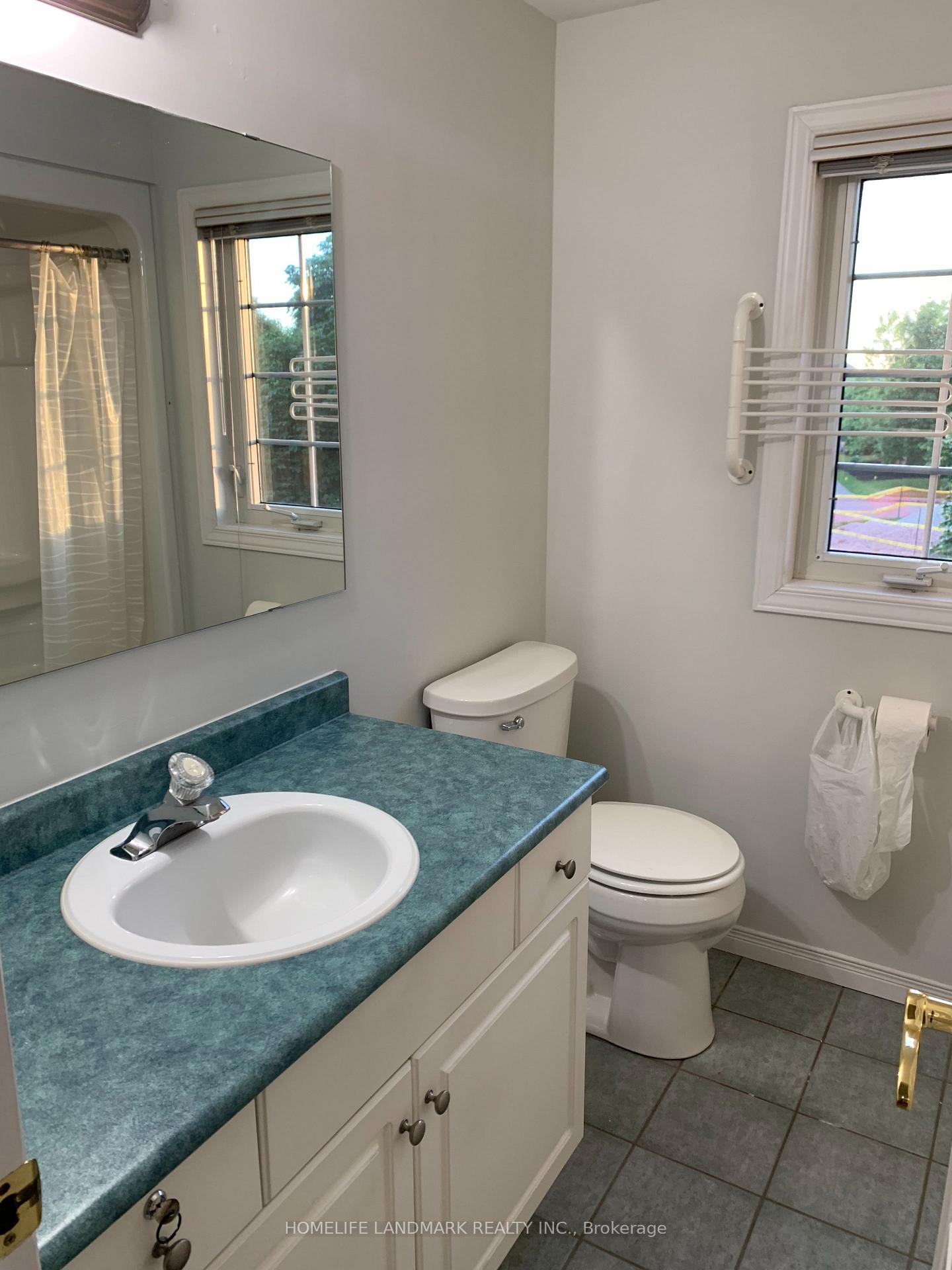 Photo 11 of 661 Heathcliffe Place, Waterloo — HOMEH