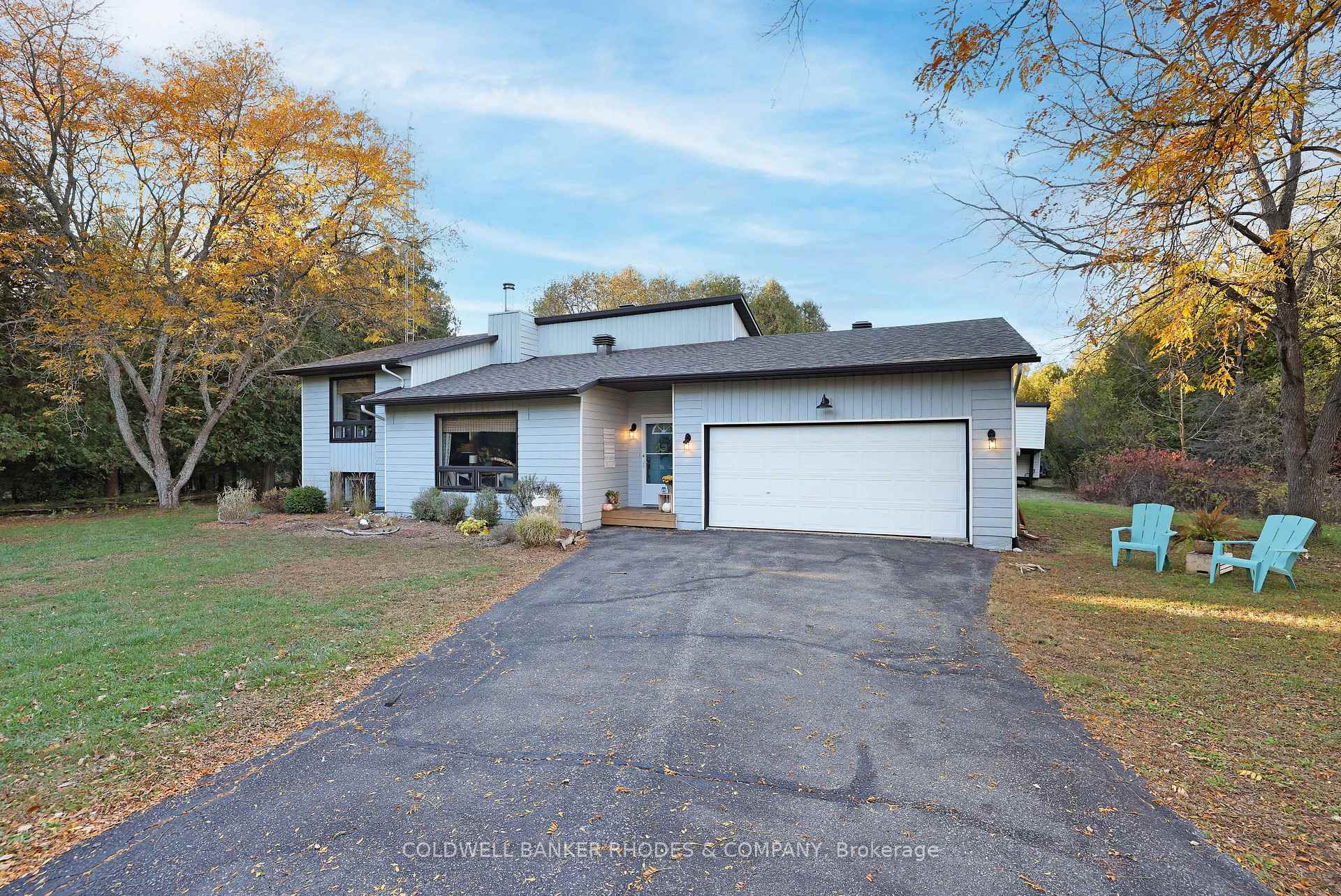 Photo 2 of 376 Lake Park Road, Beckwith, Beckwith Twp — HOMEH