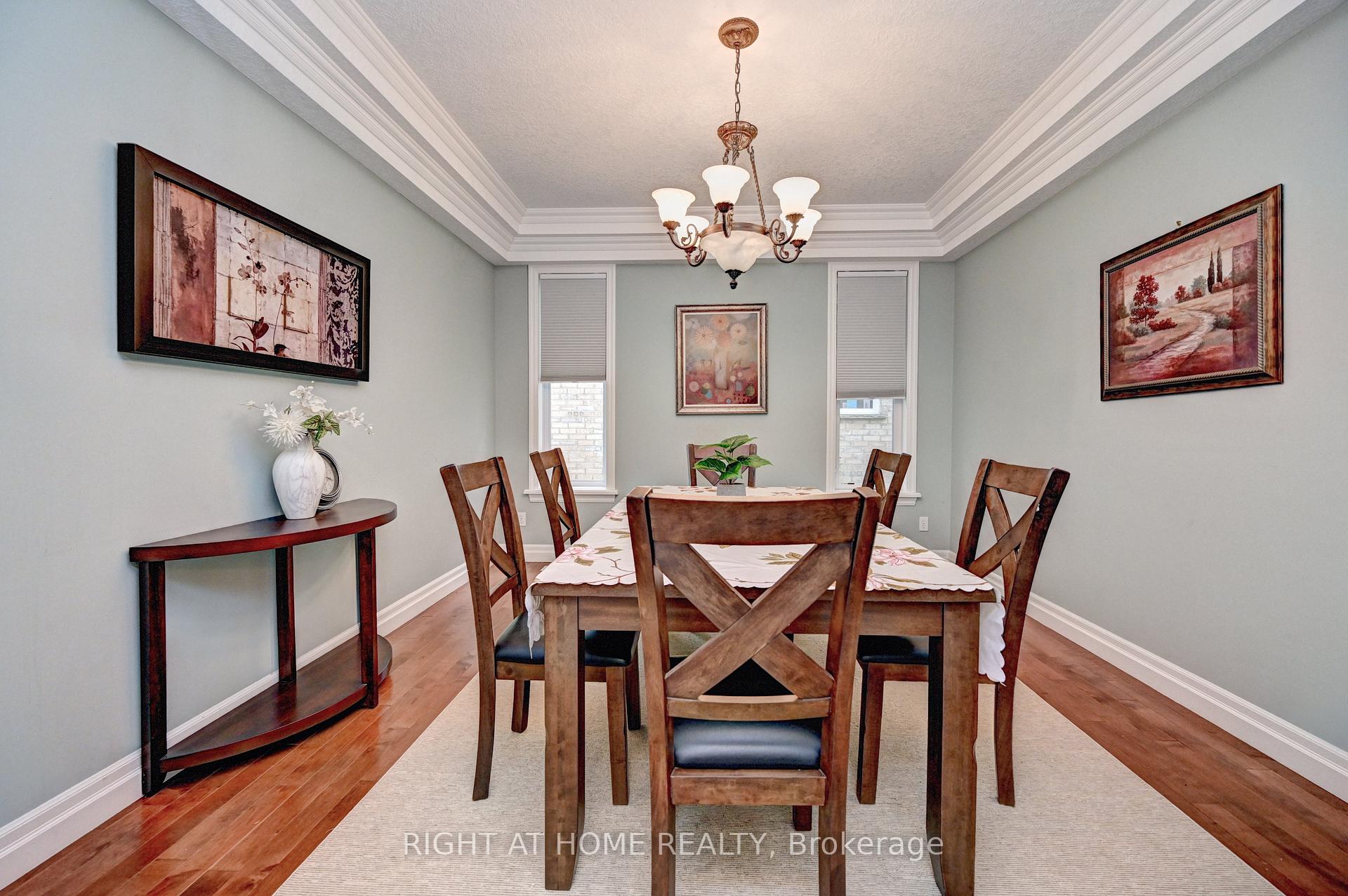 Photo 6 of 653 Rhine Fall Drive, Waterloo, Clair Hills — HOMEH