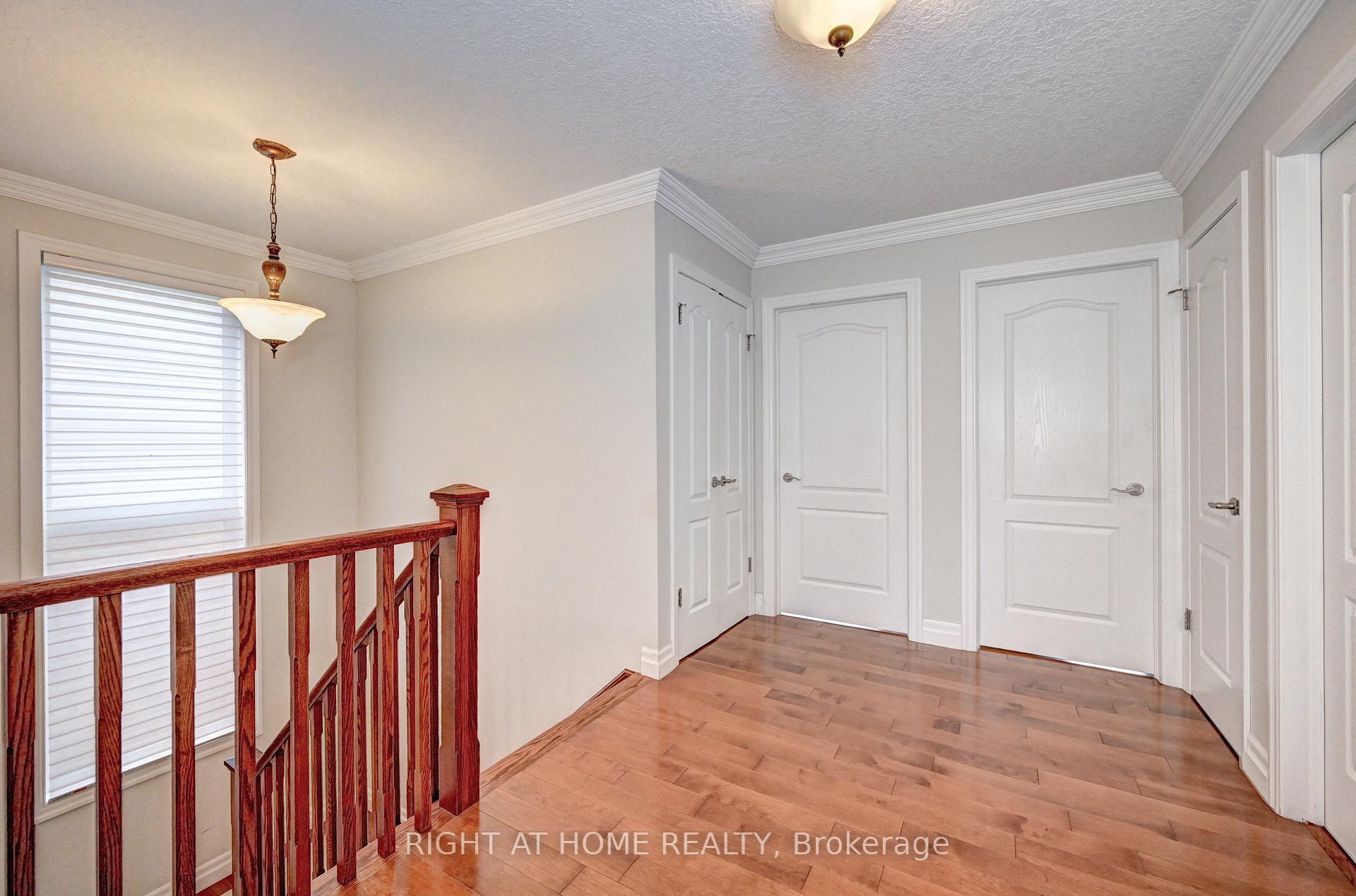 Photo 25 of 653 Rhine Fall Drive, Waterloo, Clair Hills — HOMEH
