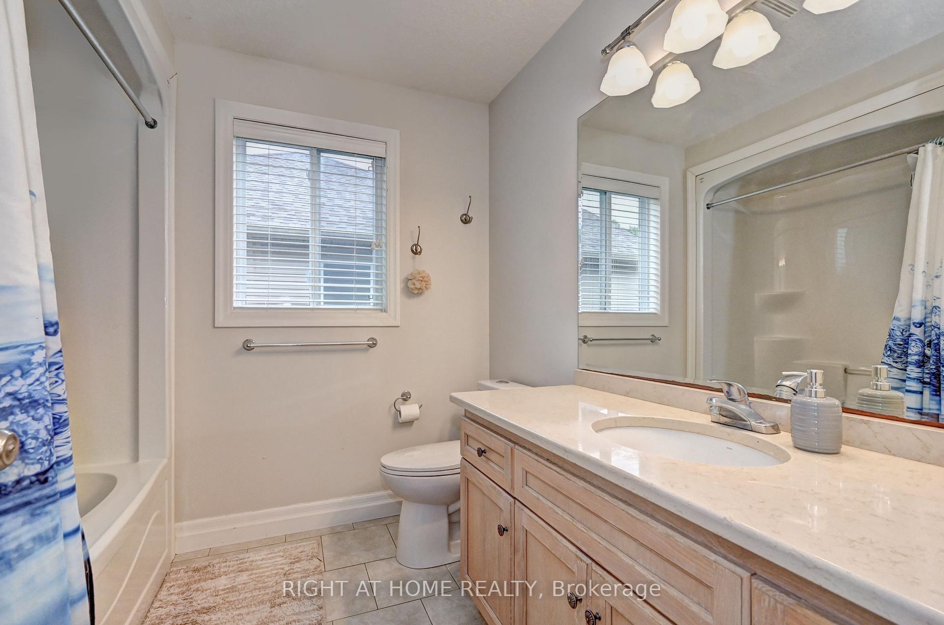 Photo 29 of 653 Rhine Fall Drive, Waterloo, Clair Hills — HOMEH