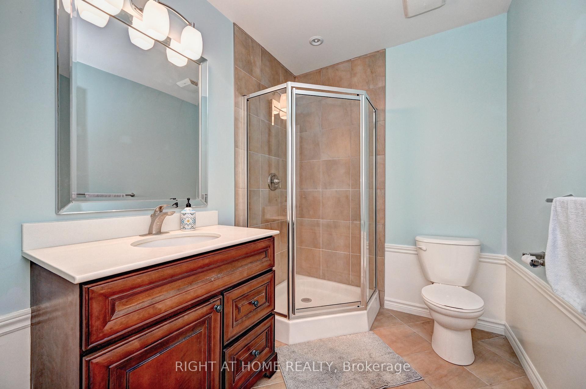 Photo 36 of 653 Rhine Fall Drive, Waterloo, Clair Hills — HOMEH