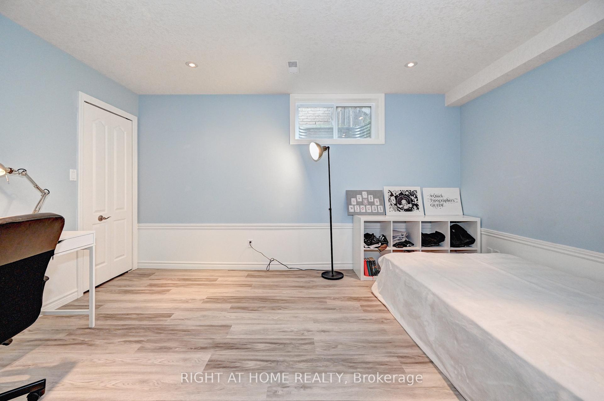 Photo 42 of 653 Rhine Fall Drive, Waterloo, Clair Hills — HOMEH