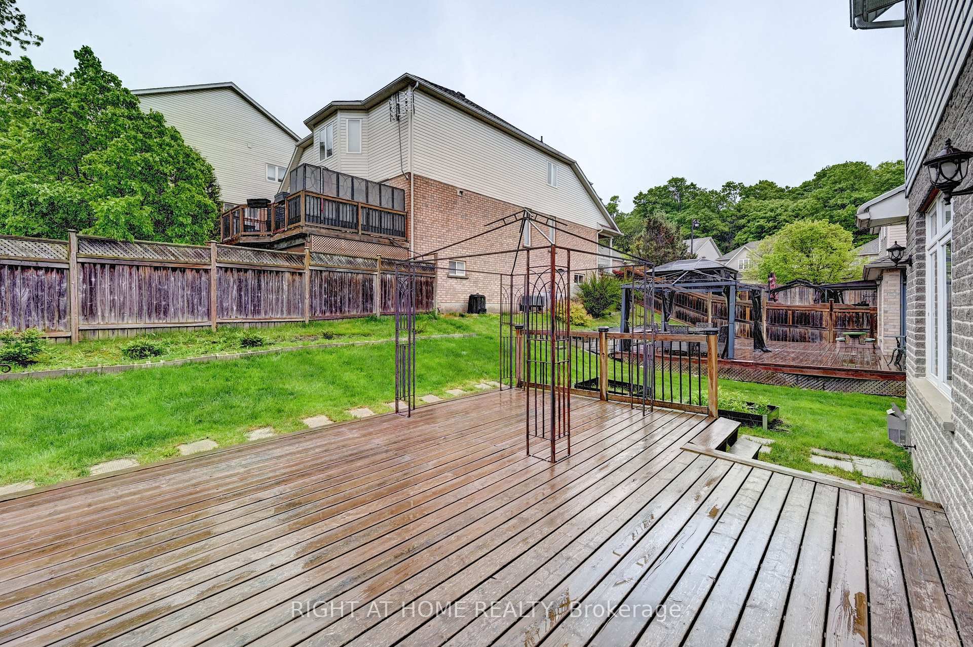 Photo 44 of 653 Rhine Fall Drive, Waterloo, Clair Hills — HOMEH