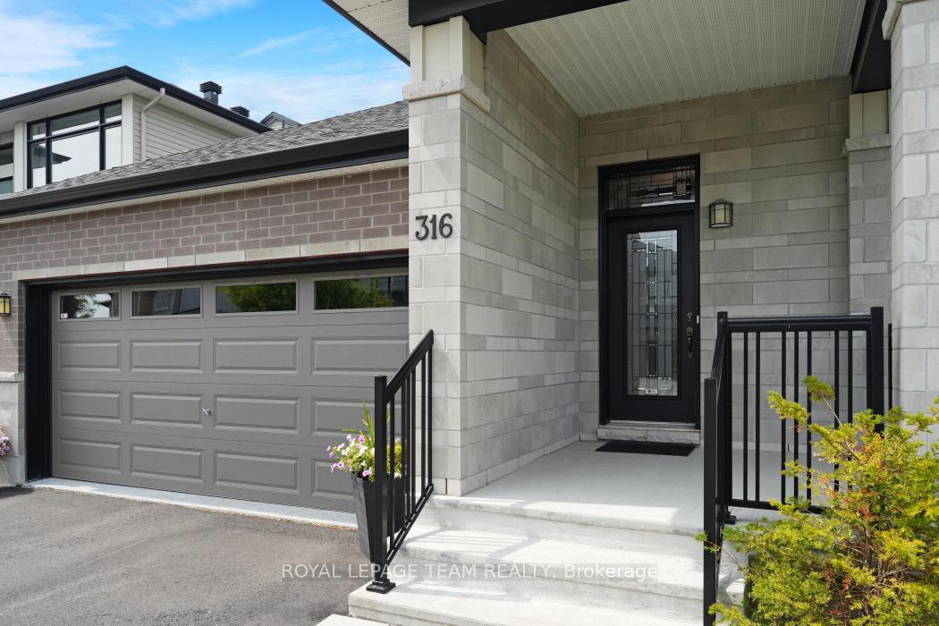 Photo 2 of 316 Serenade Crescent W, Ottawa, Riverside South/Gloucester Glen — HOMEH