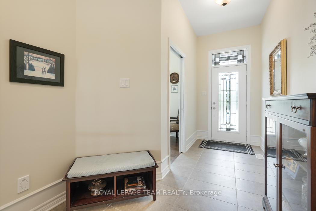 Photo 5 of 316 Serenade Crescent W, Ottawa, Riverside South/Gloucester Glen — HOMEH