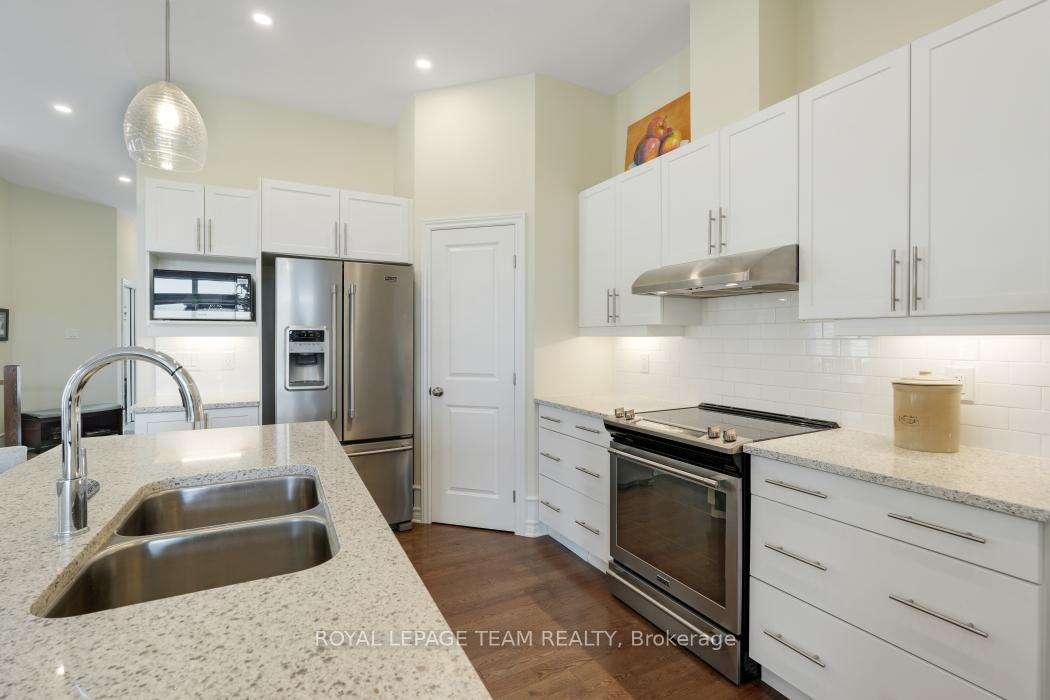 Photo 11 of 316 Serenade Crescent W, Ottawa, Riverside South/Gloucester Glen — HOMEH