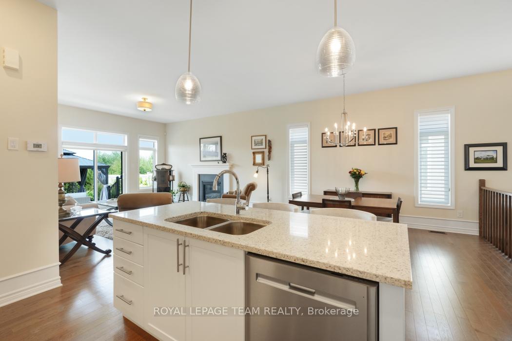 Photo 12 of 316 Serenade Crescent W, Ottawa, Riverside South/Gloucester Glen — HOMEH