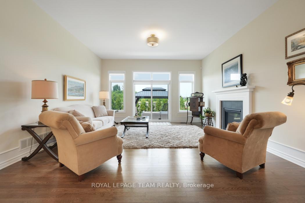 Photo 17 of 316 Serenade Crescent W, Ottawa, Riverside South/Gloucester Glen — HOMEH