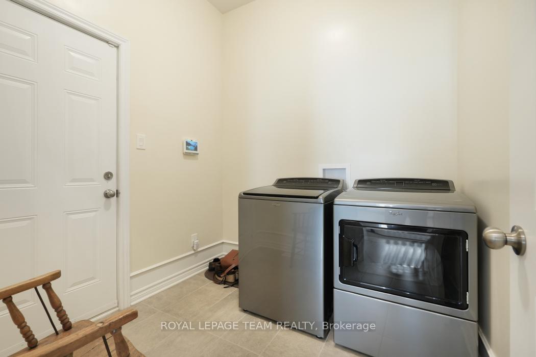 Photo 18 of 316 Serenade Crescent W, Ottawa, Riverside South/Gloucester Glen — HOMEH