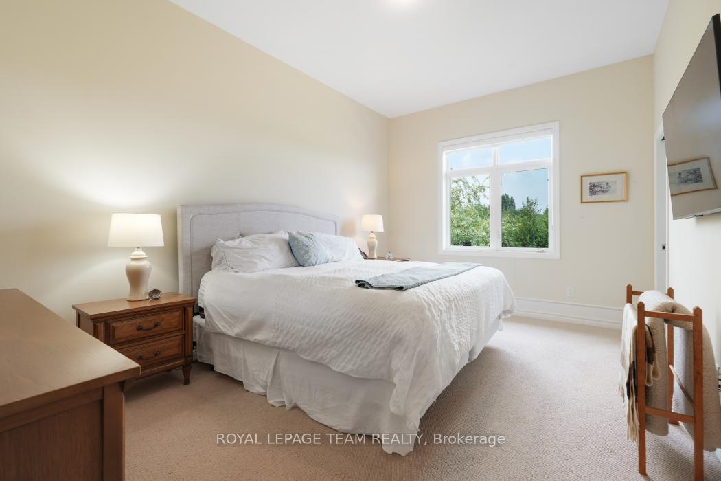 Photo 31 of 316 Serenade Crescent W, Ottawa, Riverside South/Gloucester Glen — HOMEH