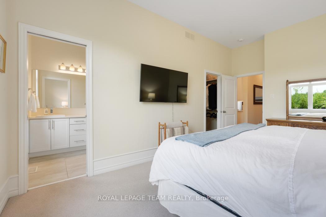 Photo 23 of 316 Serenade Crescent W, Ottawa, Riverside South/Gloucester Glen — HOMEH