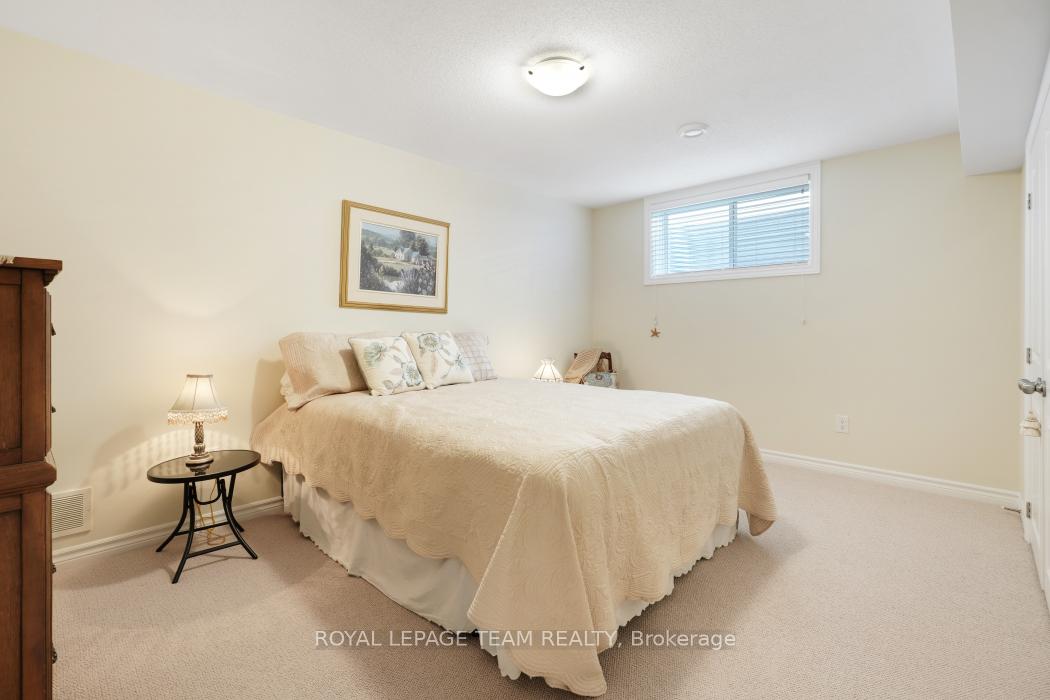 Photo 29 of 316 Serenade Crescent W, Ottawa, Riverside South/Gloucester Glen — HOMEH