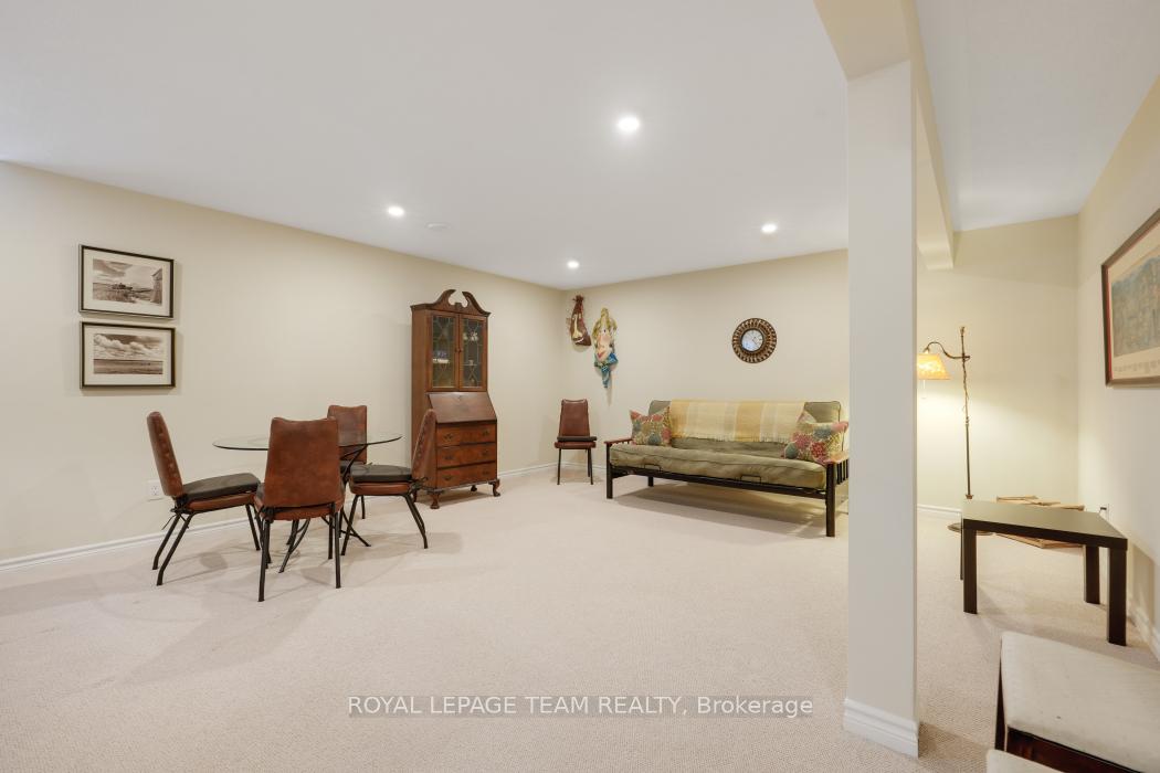 Photo 32 of 316 Serenade Crescent W, Ottawa, Riverside South/Gloucester Glen — HOMEH