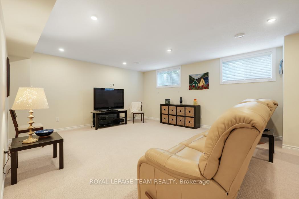 Photo 30 of 316 Serenade Crescent W, Ottawa, Riverside South/Gloucester Glen — HOMEH