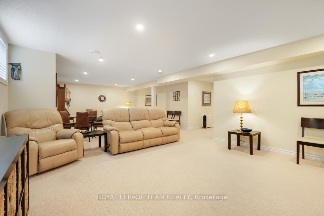 Photo 34 of 316 Serenade Crescent W, Ottawa, Riverside South/Gloucester Glen — HOMEH