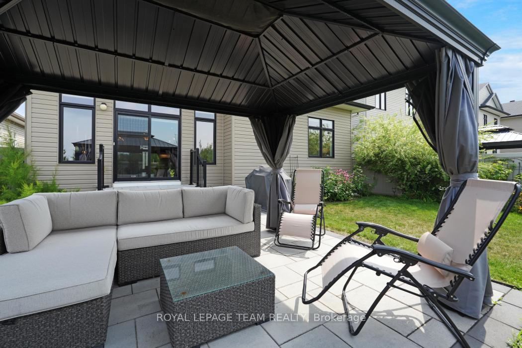 Photo 35 of 316 Serenade Crescent W, Ottawa, Riverside South/Gloucester Glen — HOMEH