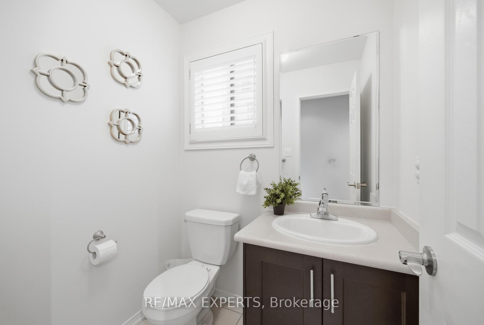 Photo 17 of 39 Manordale Crescent, Vaughan, Vellore Village — HOMEH