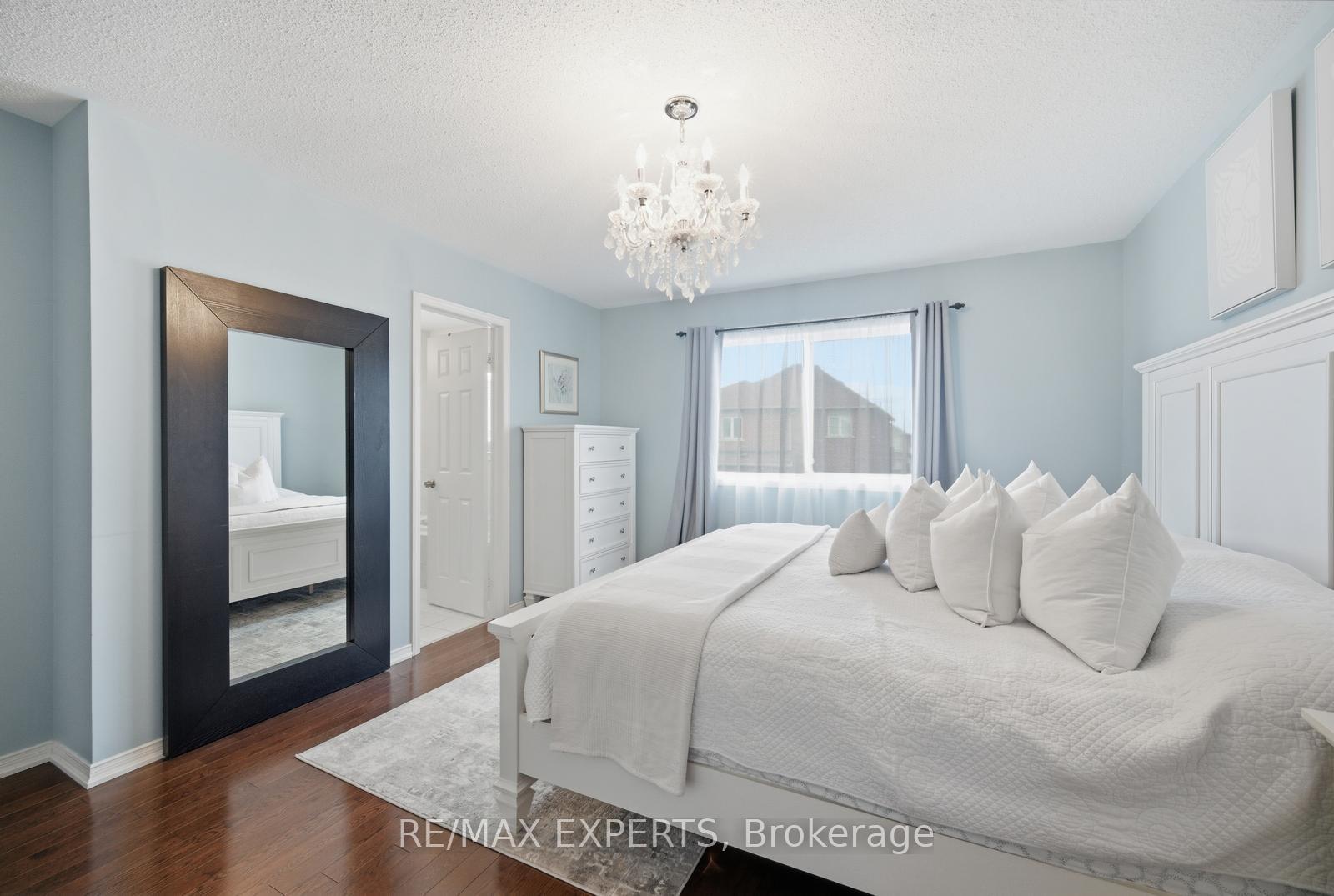 Photo 22 of 39 Manordale Crescent, Vaughan, Vellore Village — HOMEH