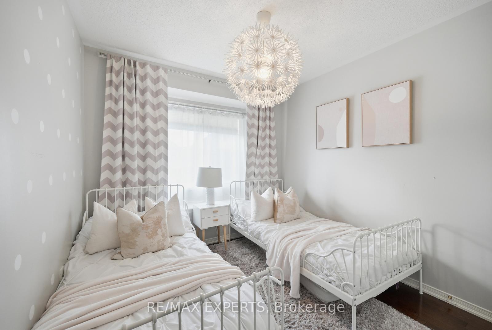 Photo 25 of 39 Manordale Crescent, Vaughan, Vellore Village — HOMEH