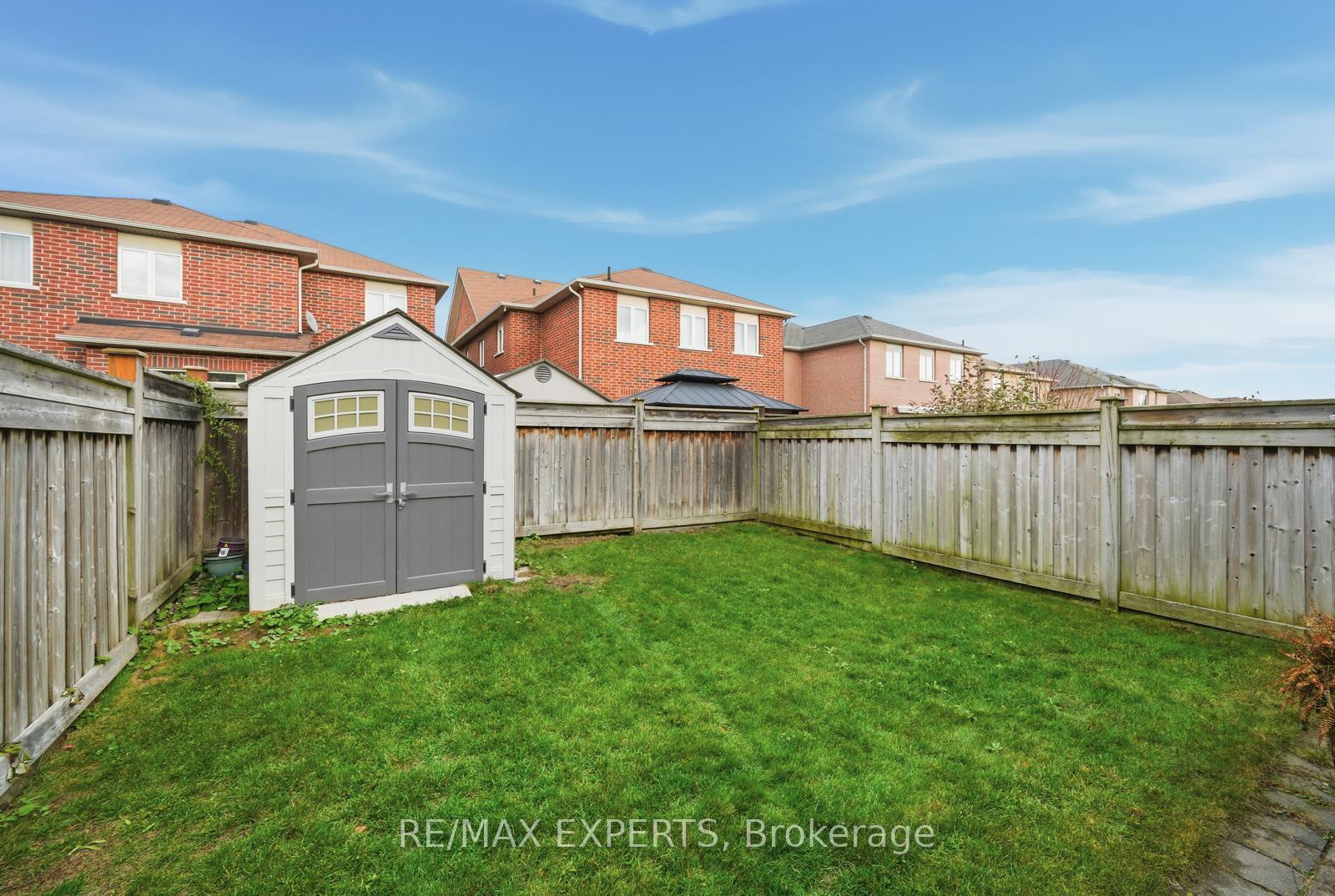 Photo 31 of 39 Manordale Crescent, Vaughan, Vellore Village — HOMEH