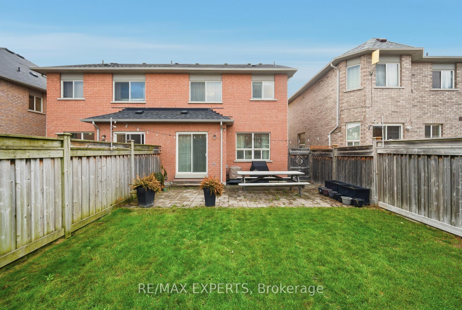Photo 33 of 39 Manordale Crescent, Vaughan, Vellore Village — HOMEH