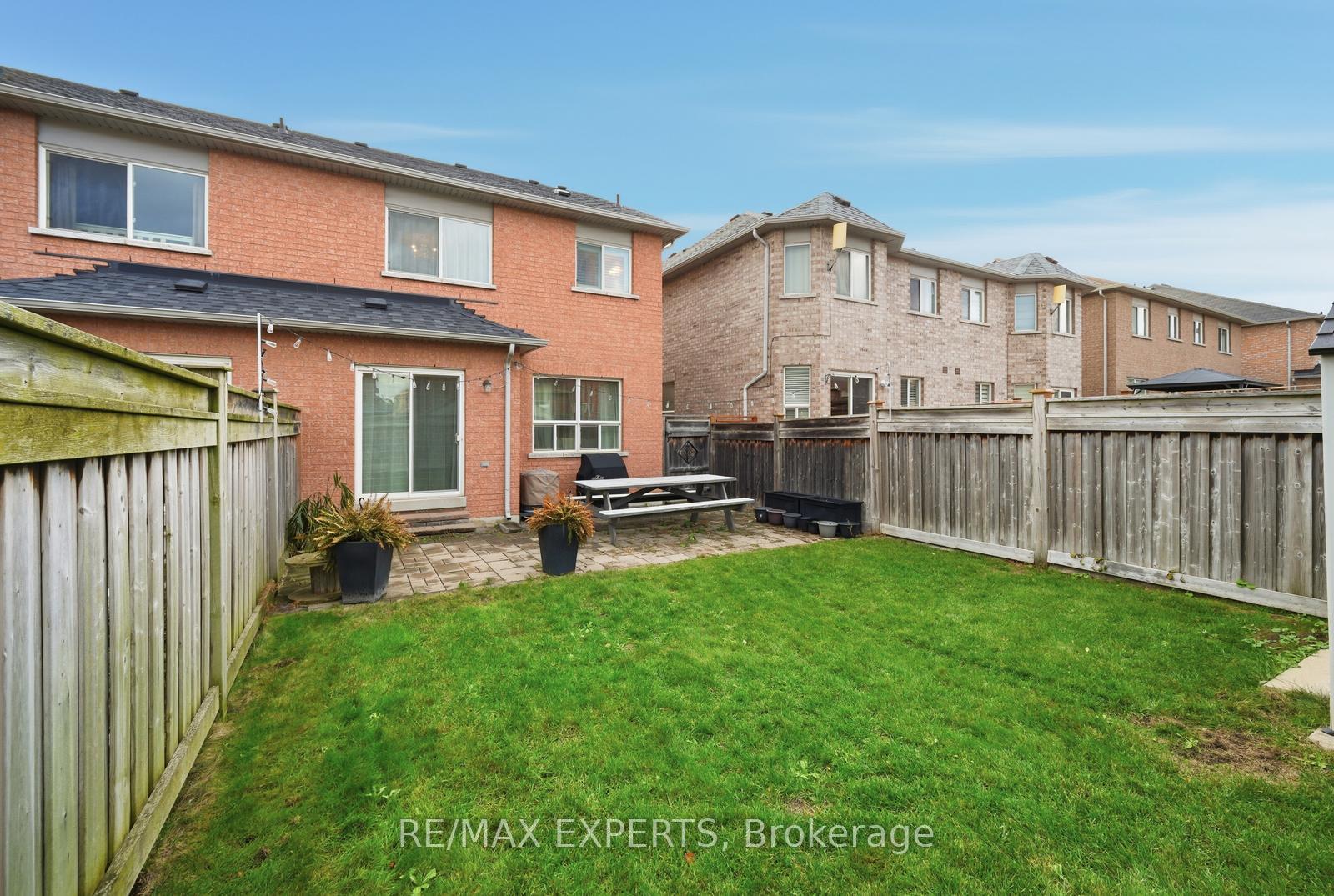 Photo 34 of 39 Manordale Crescent, Vaughan, Vellore Village — HOMEH