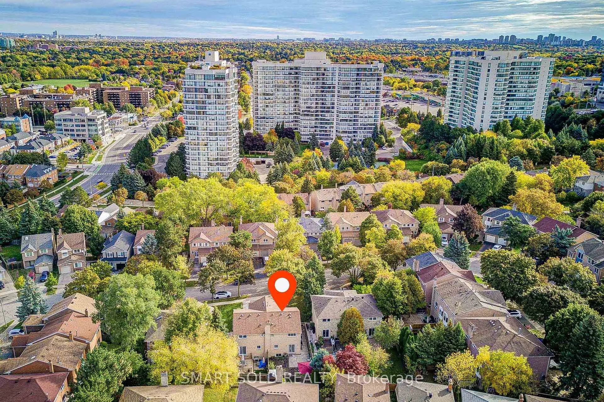 Photo 2 of 47 Colleen Street, Vaughan, Crestwood-Springfarm-Yorkhill — HOMEH