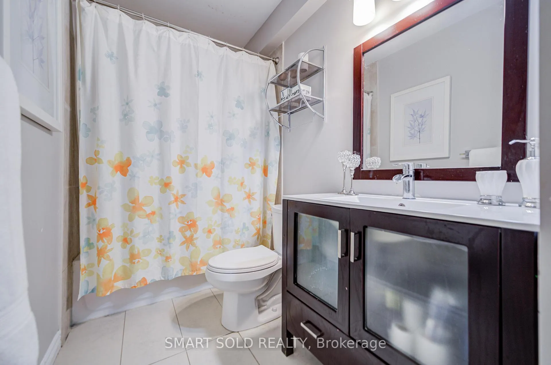 Photo 23 of 47 Colleen Street, Vaughan, Crestwood-Springfarm-Yorkhill — HOMEH