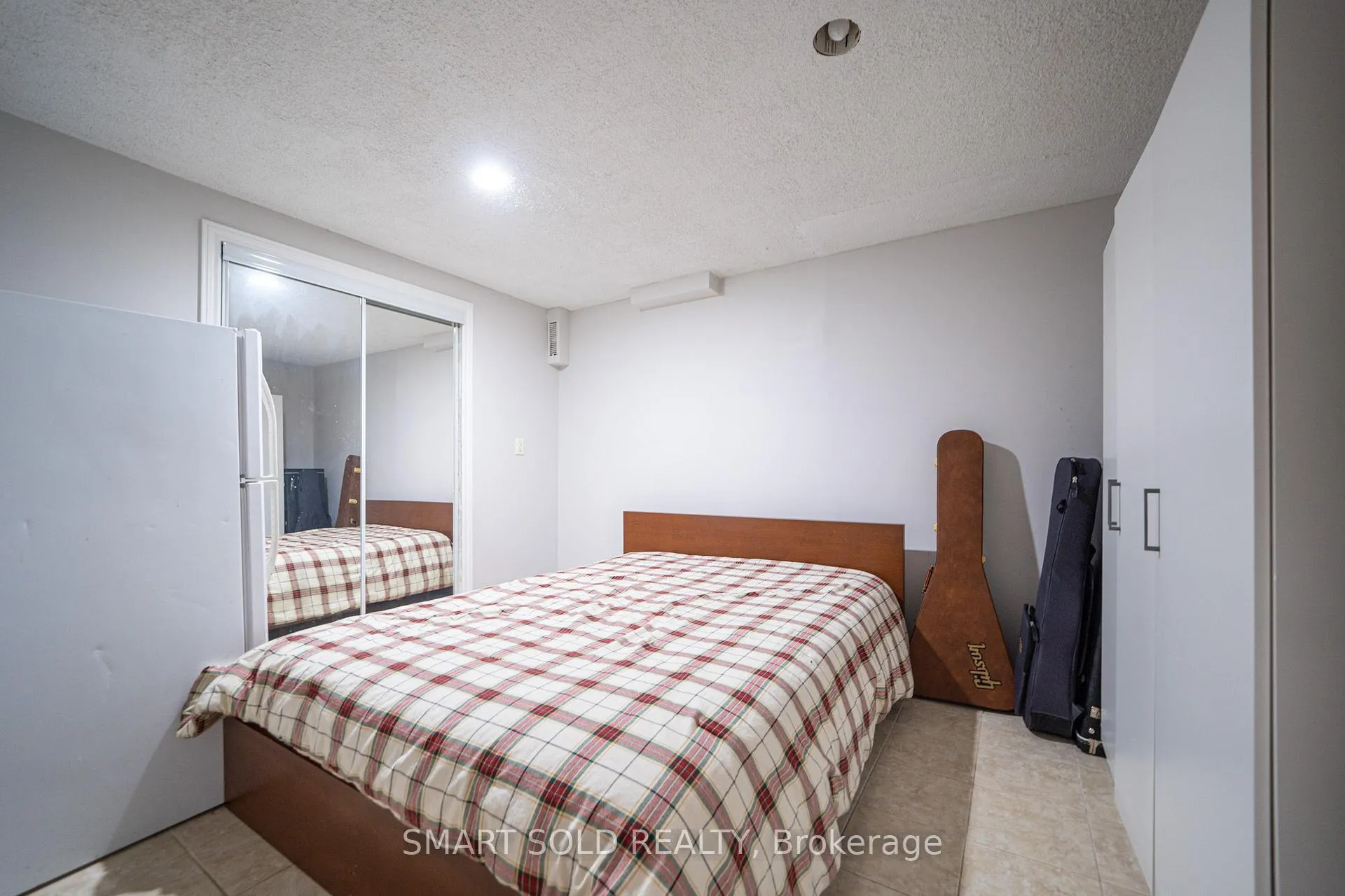 Photo 27 of 47 Colleen Street, Vaughan, Crestwood-Springfarm-Yorkhill — HOMEH