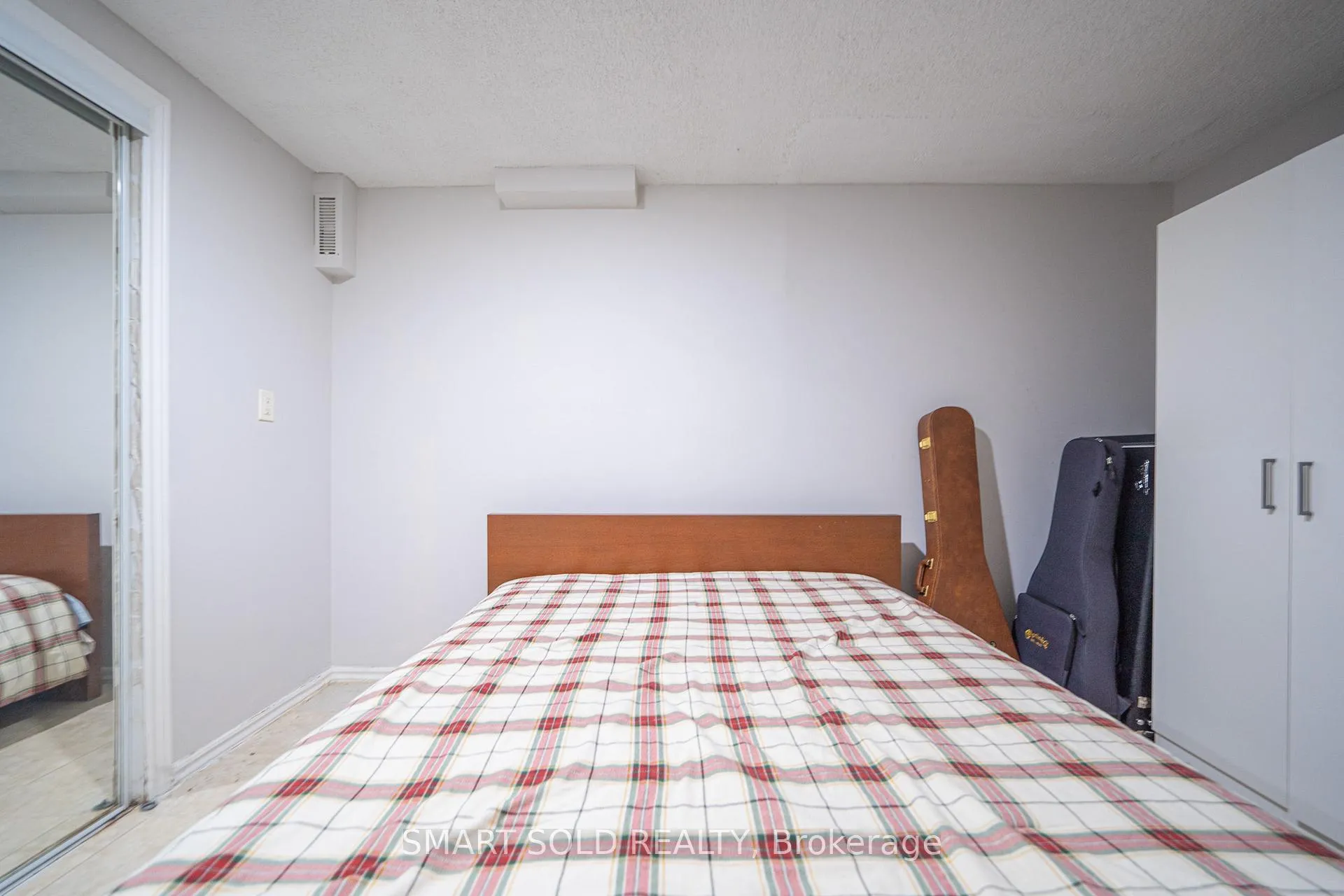 Photo 28 of 47 Colleen Street, Vaughan, Crestwood-Springfarm-Yorkhill — HOMEH