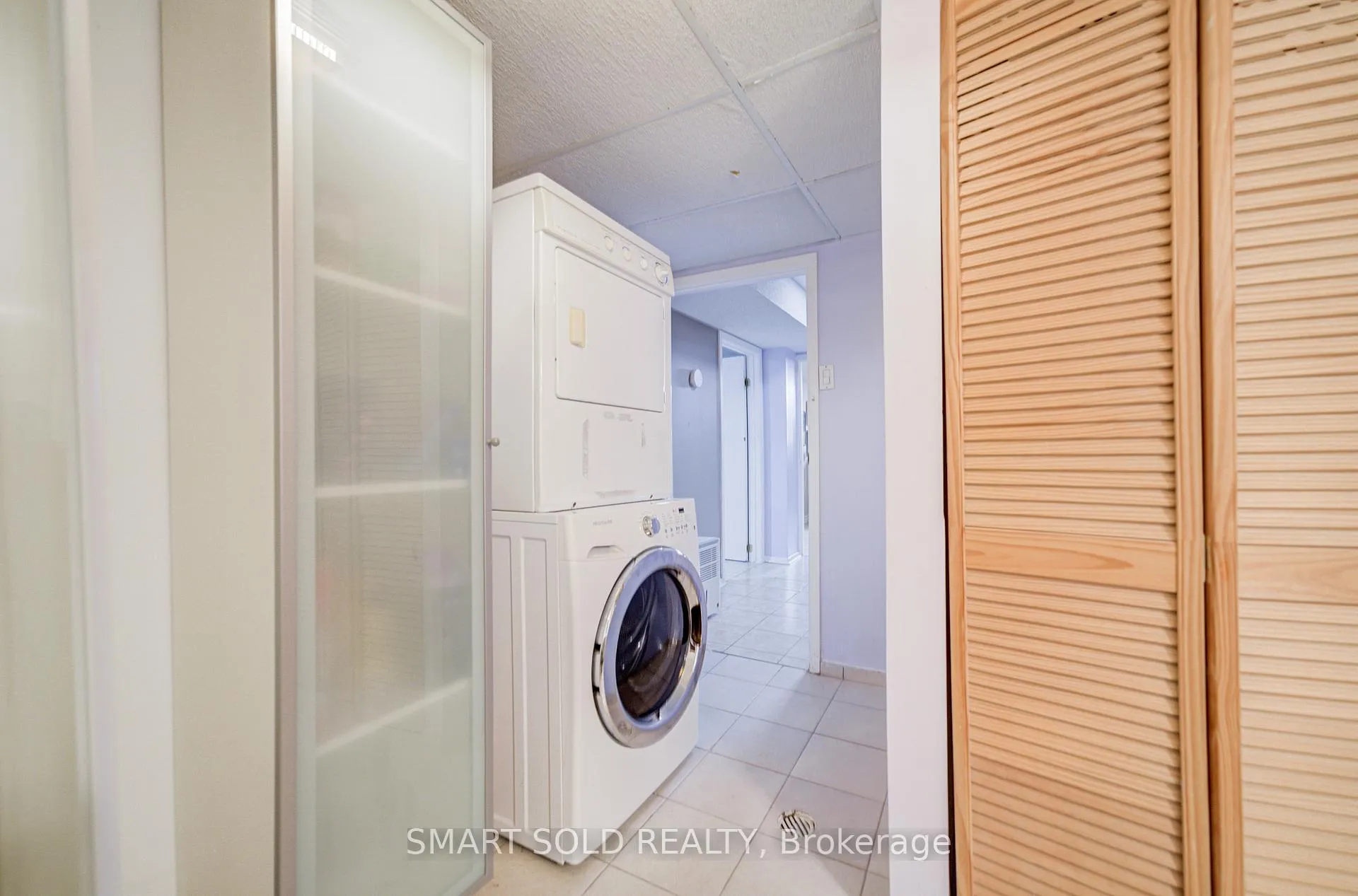 Photo 30 of 47 Colleen Street, Vaughan, Crestwood-Springfarm-Yorkhill — HOMEH