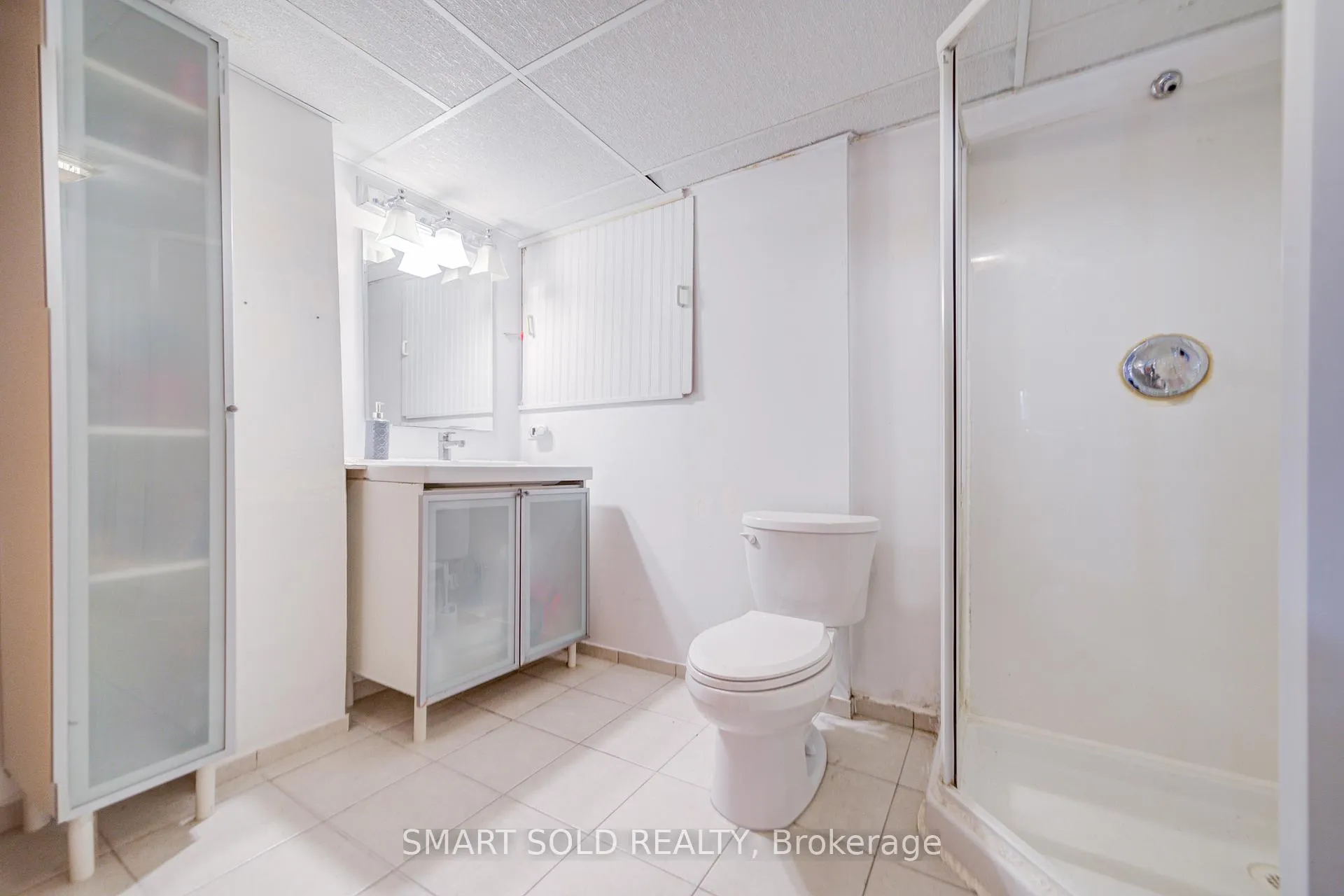 Photo 31 of 47 Colleen Street, Vaughan, Crestwood-Springfarm-Yorkhill — HOMEH