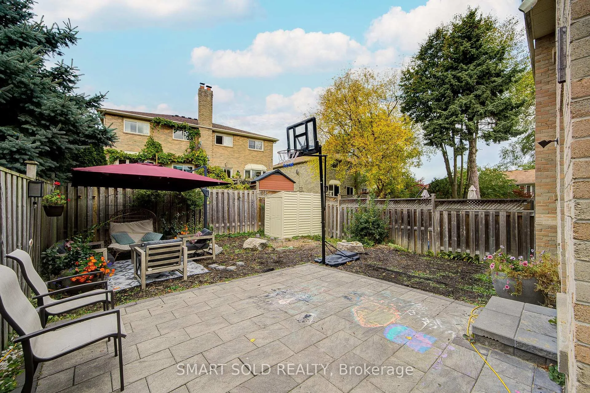 Photo 34 of 47 Colleen Street, Vaughan, Crestwood-Springfarm-Yorkhill — HOMEH
