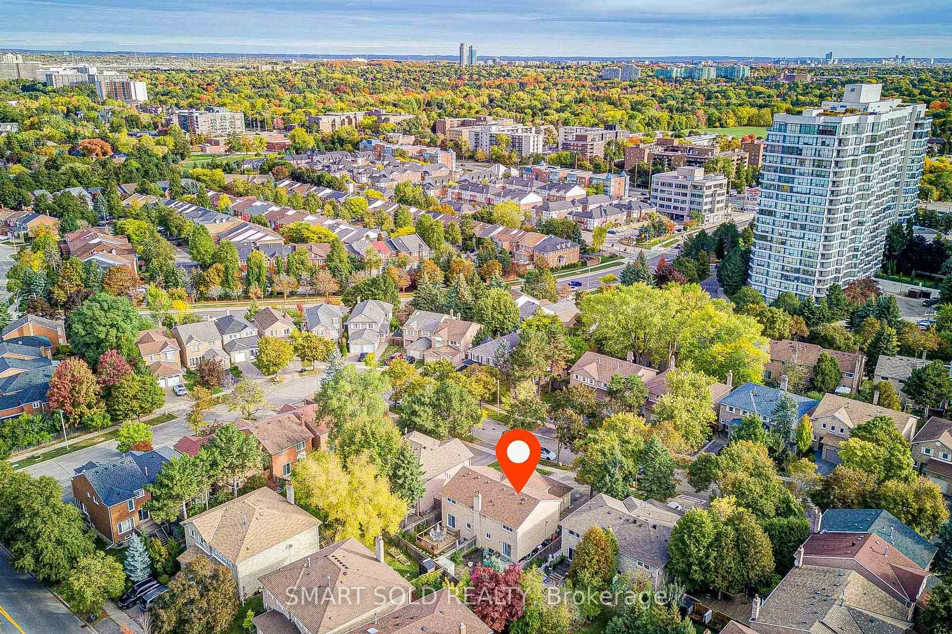 Photo 35 of 47 Colleen Street, Vaughan, Crestwood-Springfarm-Yorkhill — HOMEH