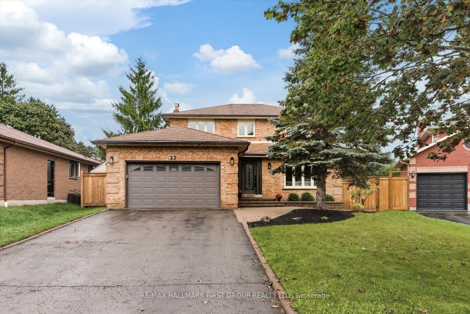 Photo 1 of 37 Enzo Crescent, Uxbridge — HOMEH